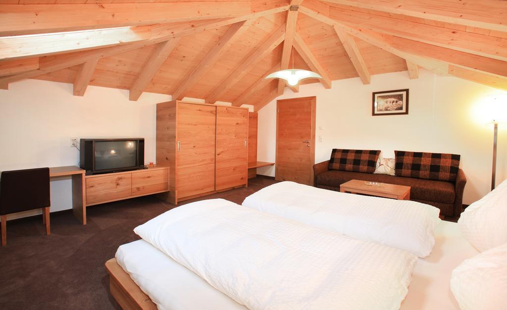 Tarlack Appartements Huetten 34 Leogang Room photo