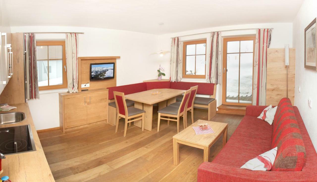 Tarlack Appartements Huetten 34 Leogang Exterior photo